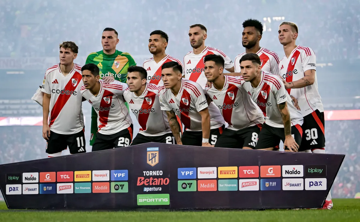 Los once titulares de River ante Atlético Tucumán.