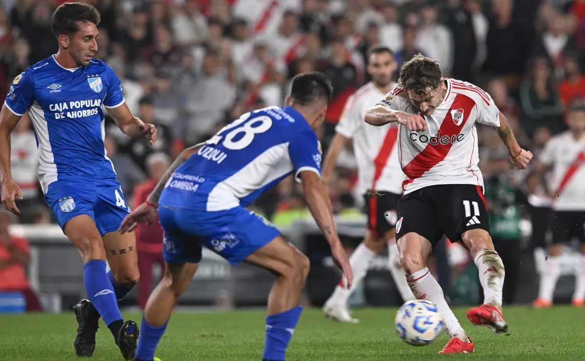 Colidio le dio la victoria a River.