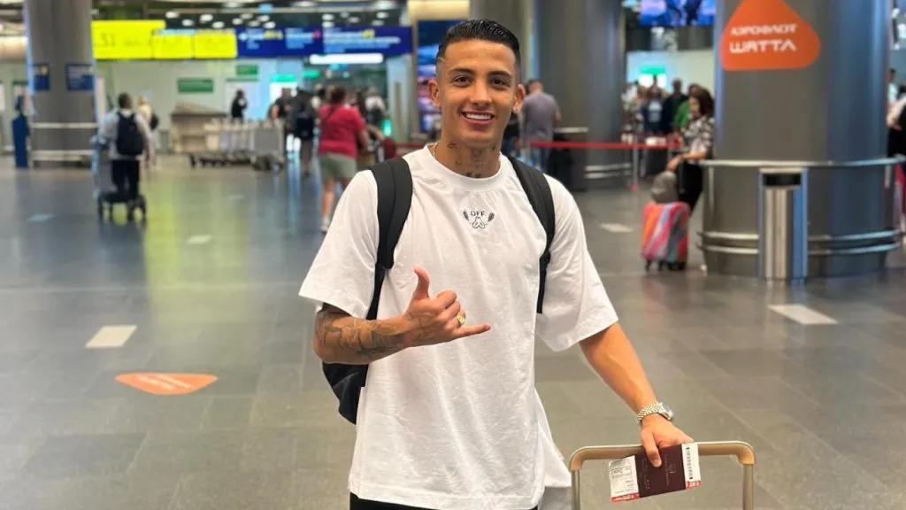 Kevin Castaño llegó hace unas horas a la Argentina para sumarse a River.