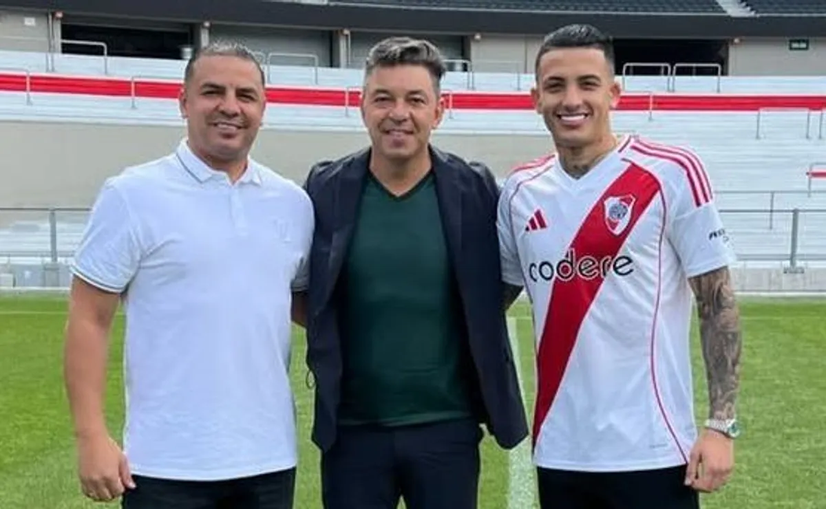 Castaño podría debutar ante Riestra y viajar a Colombia.