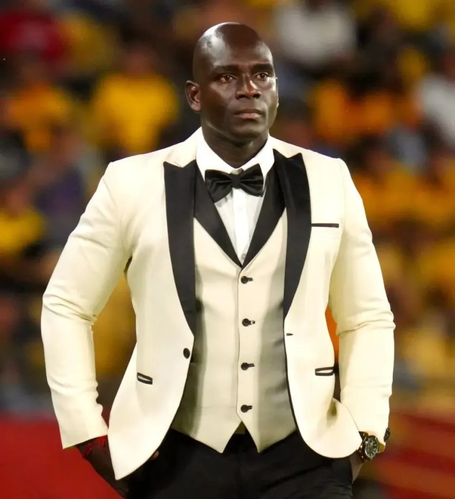 Uno de los looks más comentados de Segundo Castillo, entrenador de Barcelona de Ecuador.