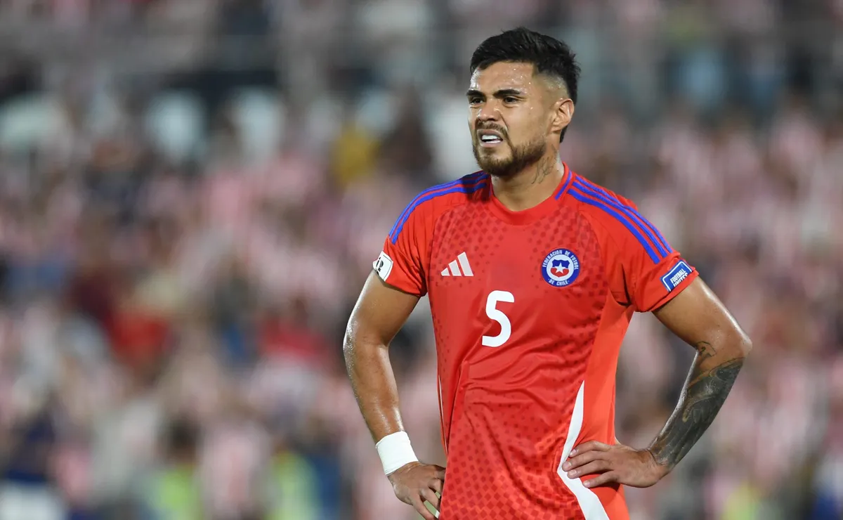 Paulo Díaz sería desafectado en Chile.