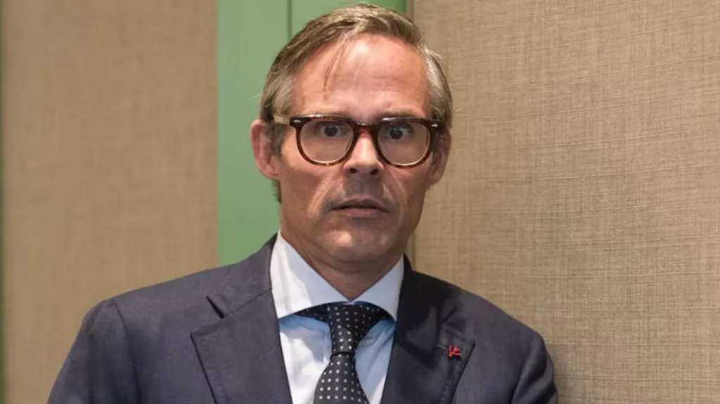 Nuevo escándalo con Foster Gillett, ahora en Uruguay.