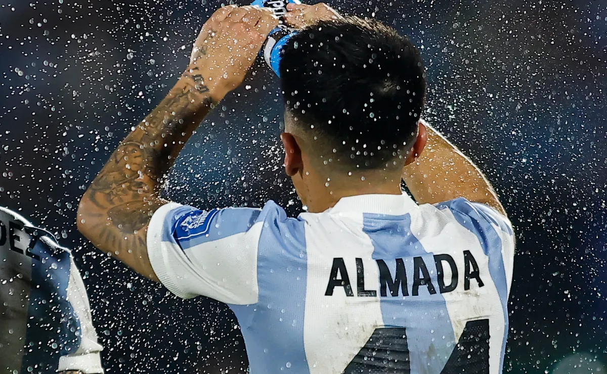 Thiago rompió el cero en Uruguay.