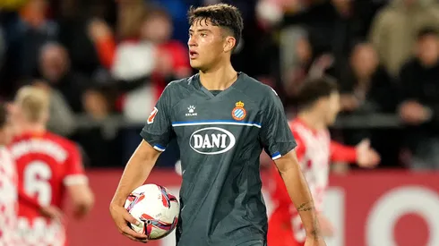 El delantero deberá buscarse club.