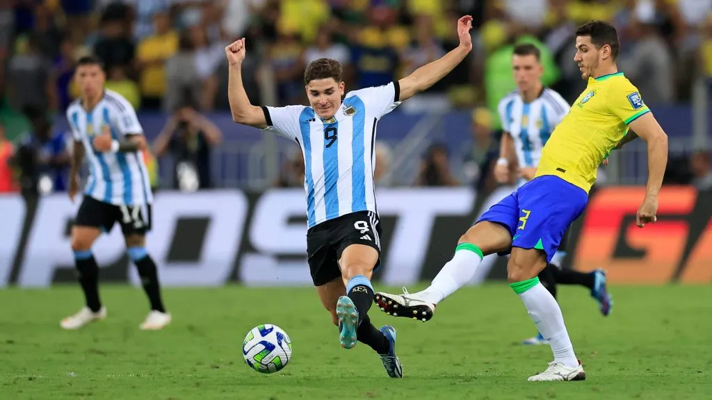 La Selección recibe Brasil en el Monumental esta noche desde las 21.00.