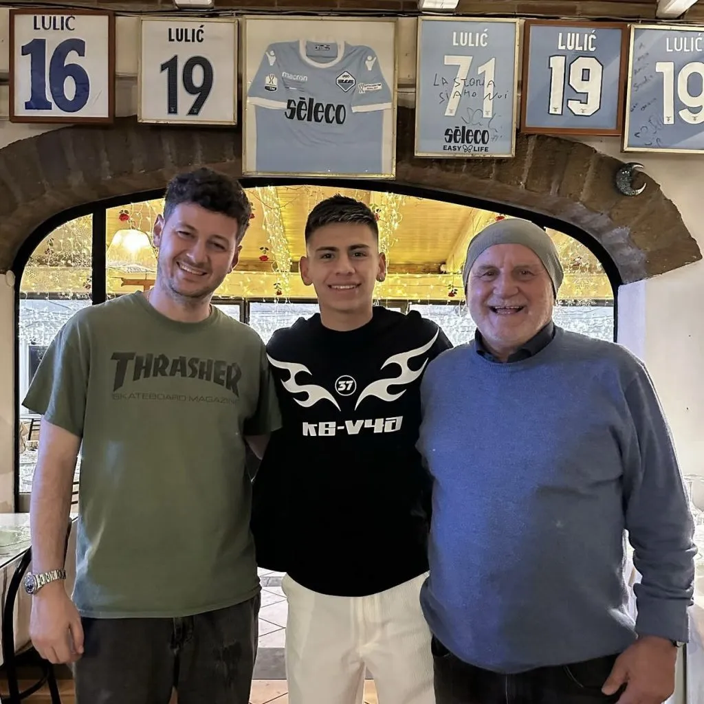 La foto de Echeverri en el restorán Le Due Lune (Instagram).