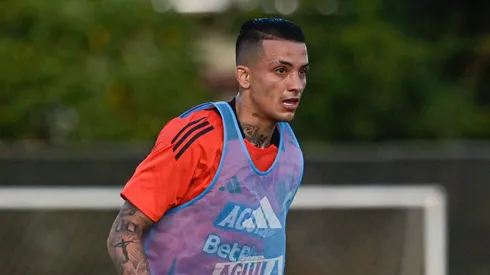 Castaño fue convocado por Colombia.