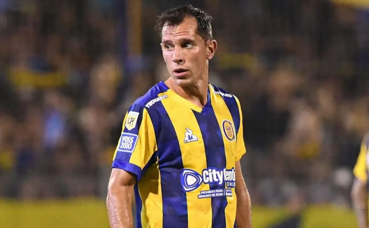 Augusto Solari alterna en Rosario Central.