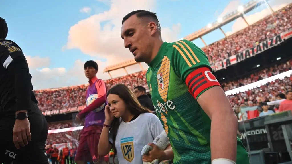 Armani es de los pocos que se salva en el presente de River.