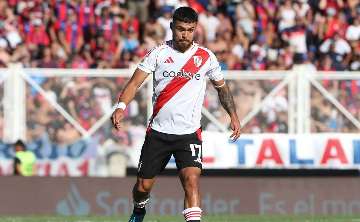 Paulo Díaz podría volver al once titular.