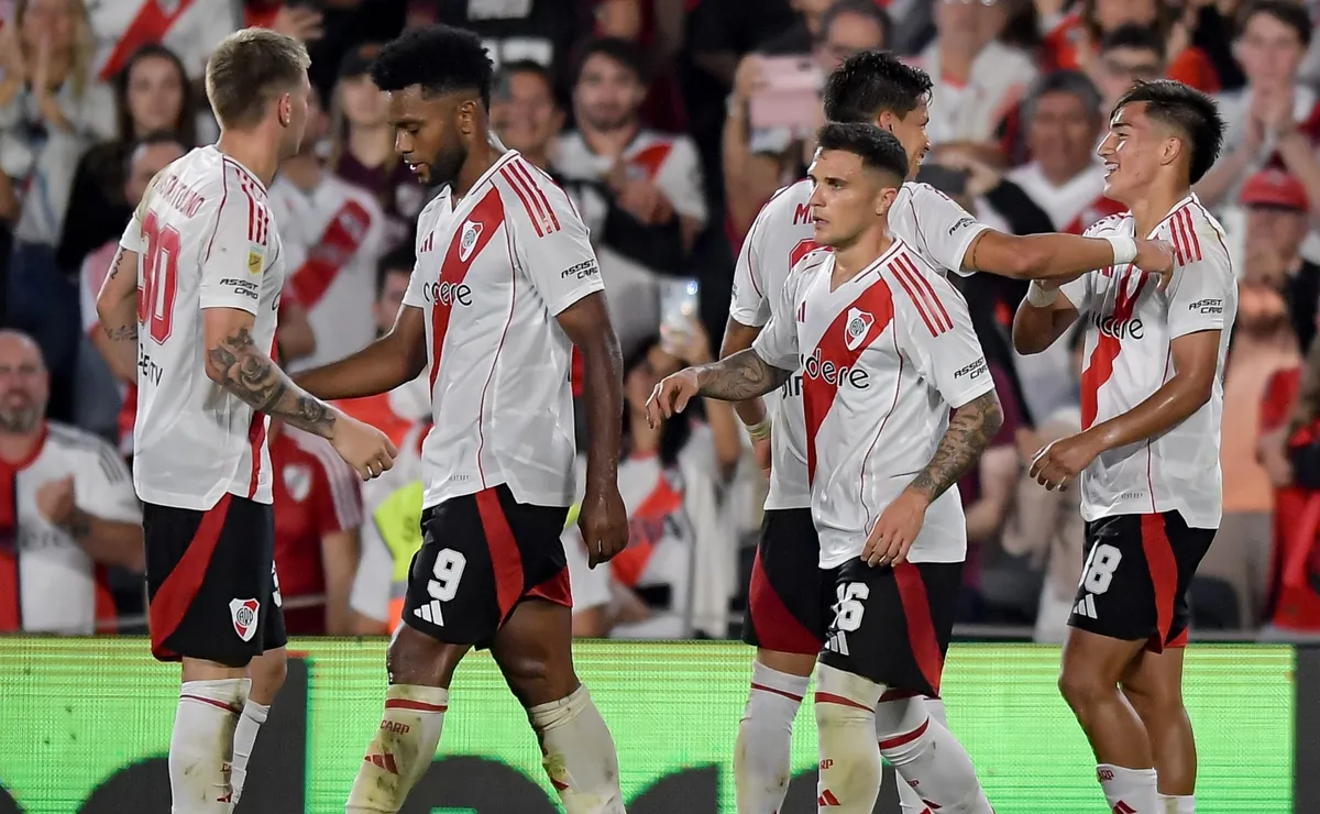 River debuta en la Copa Libertadores.