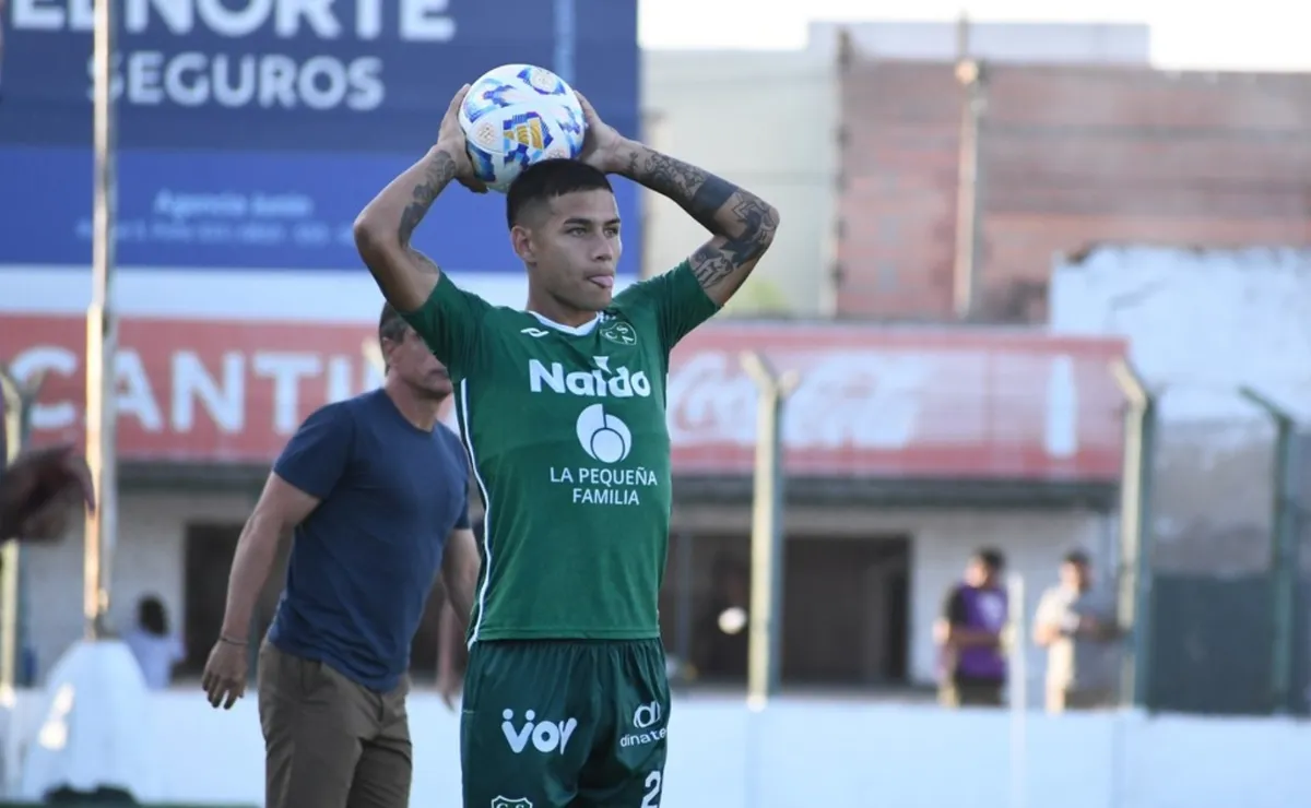 Alex Vigo, el ex River con presente en Sarmiento.