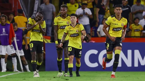 Barcelona visita a River por la Copa Libertadores.