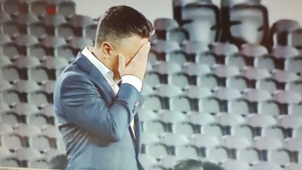 El gesto de Marcelo Gallardo tras el topetazo de Borja al arquero del Barcelona de Guayaquil en la Copa Libertadores 2025.