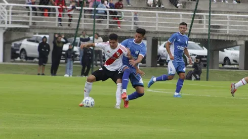 El cuerpo técnico de Primera presenció la goleada de la Reserva.