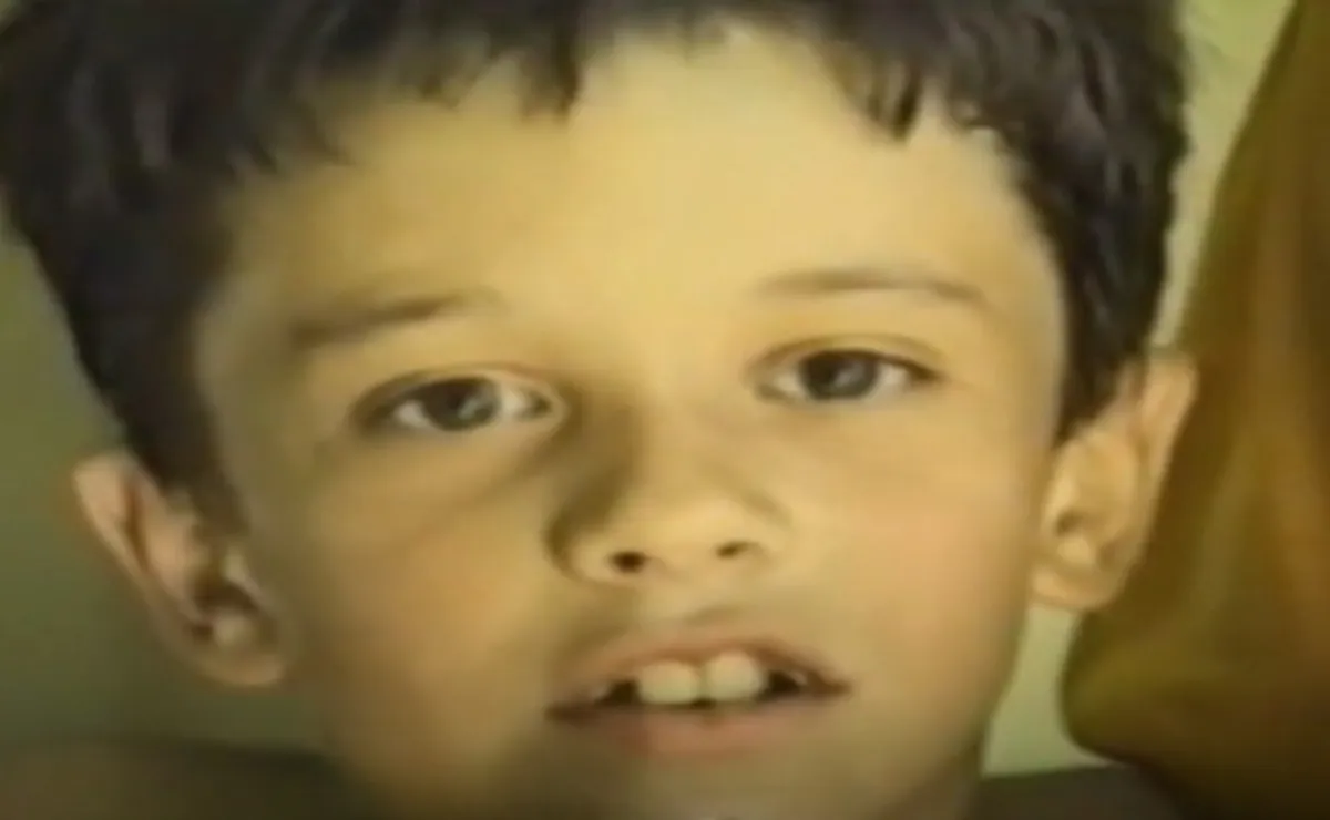 Andrés D'Alessandro cumple 44 años. Su video hablando cuanto tenía 9 años y jugaba baby fútbol.