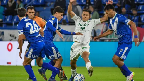 Elián Giménez fue figura en Liniers.