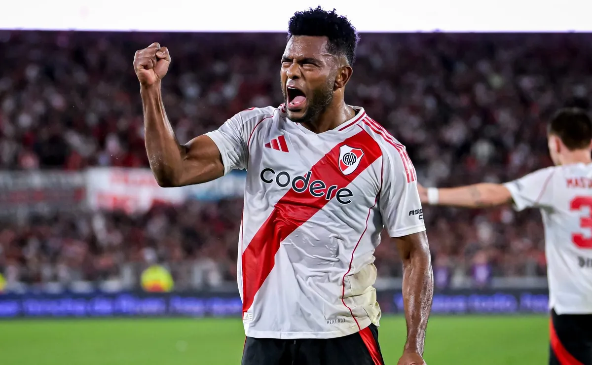 Borja debe definir que hacer con su contrato.