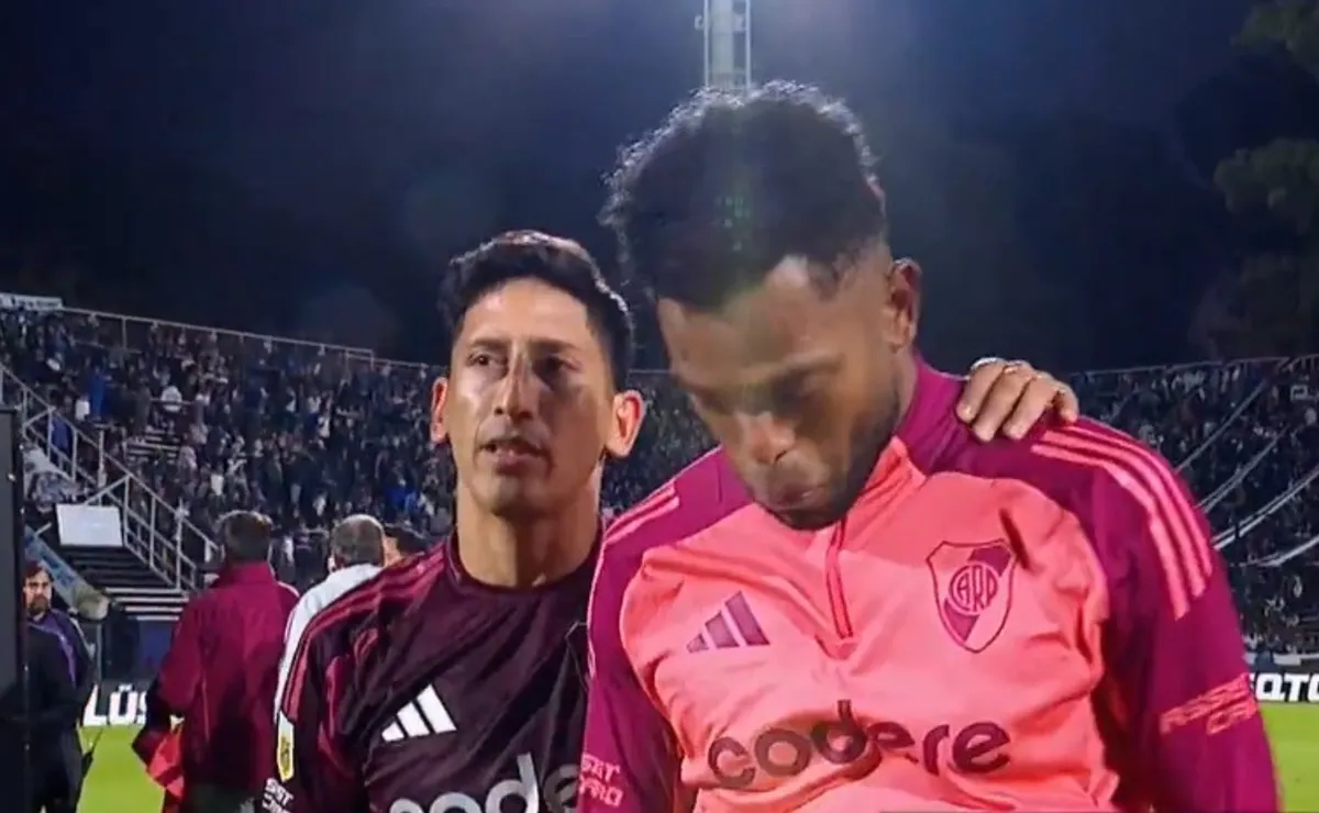 Así se iba Borja al vestuario, desconsolado.