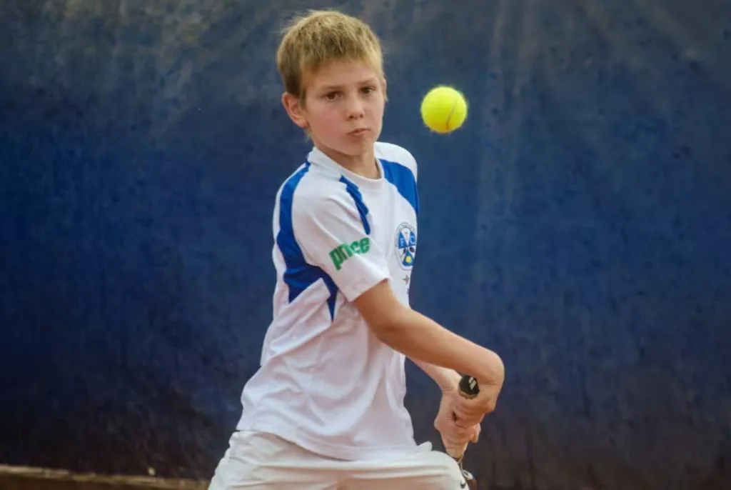 Franco Mastantuono, con 12 años, cuando asomaba como una de las promesas del tenis nacional.