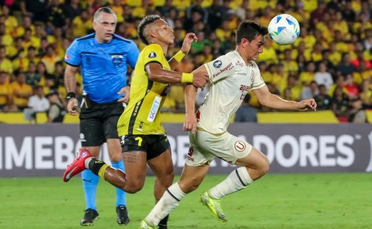 Universitario le ganó a Barcelona en Ecuador.
