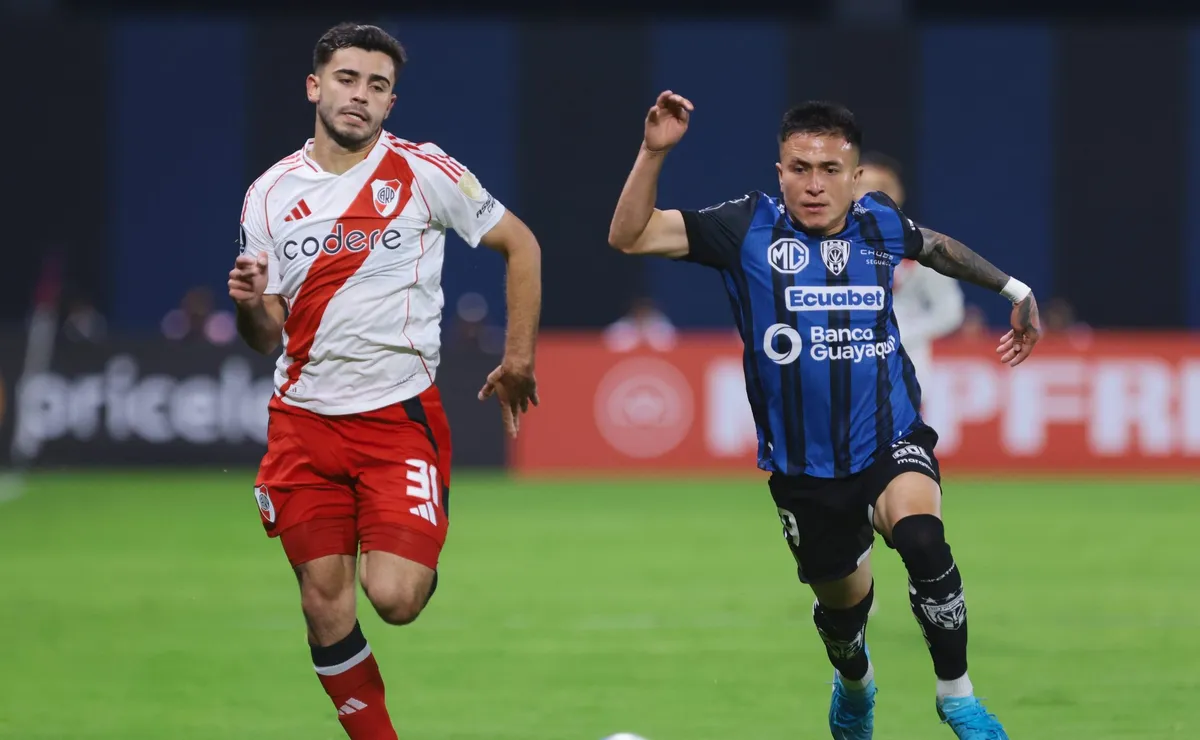 River e Independiente del Valle empataron 2-2 en Quito en la fecha 3.