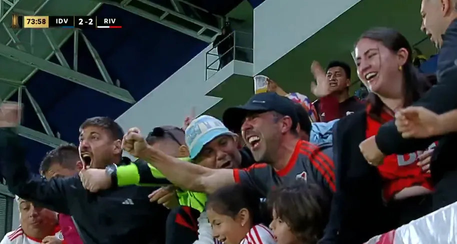 Pese a la distancia, la gente de River dijo presente ante Independiente del Valle en Ecuador.