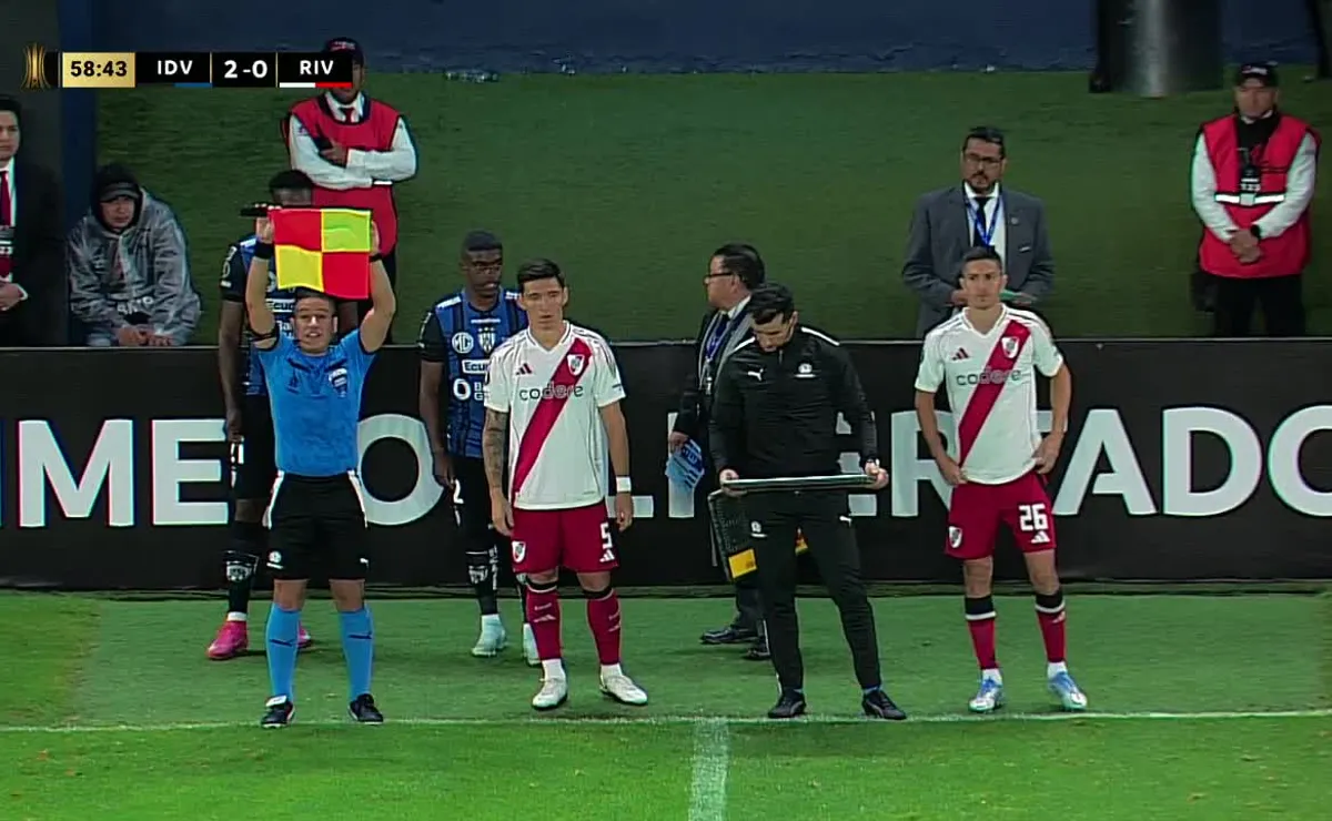 Los cambios de Gallardo en River vs. Independiente del Valle (Foto: ESPN).