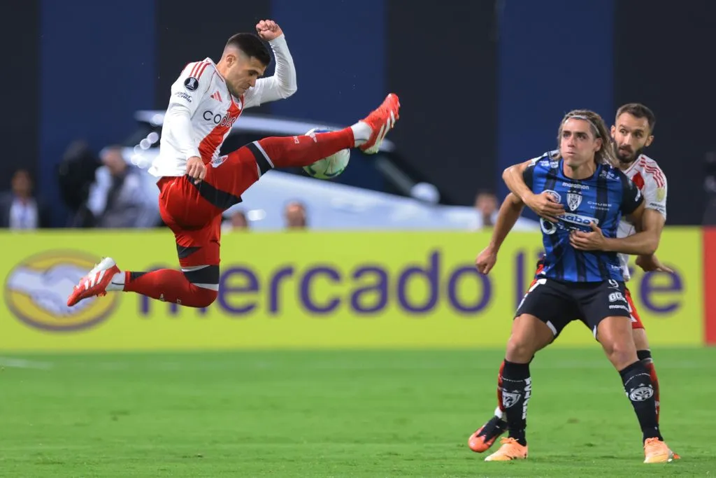 Bustos jugó 77′ ante Independiente del Valle.