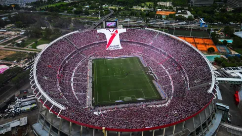 El sueño del pibe: ¿Te animás a patear desde mitad de cancha o sacarte una foto en el Monumental?