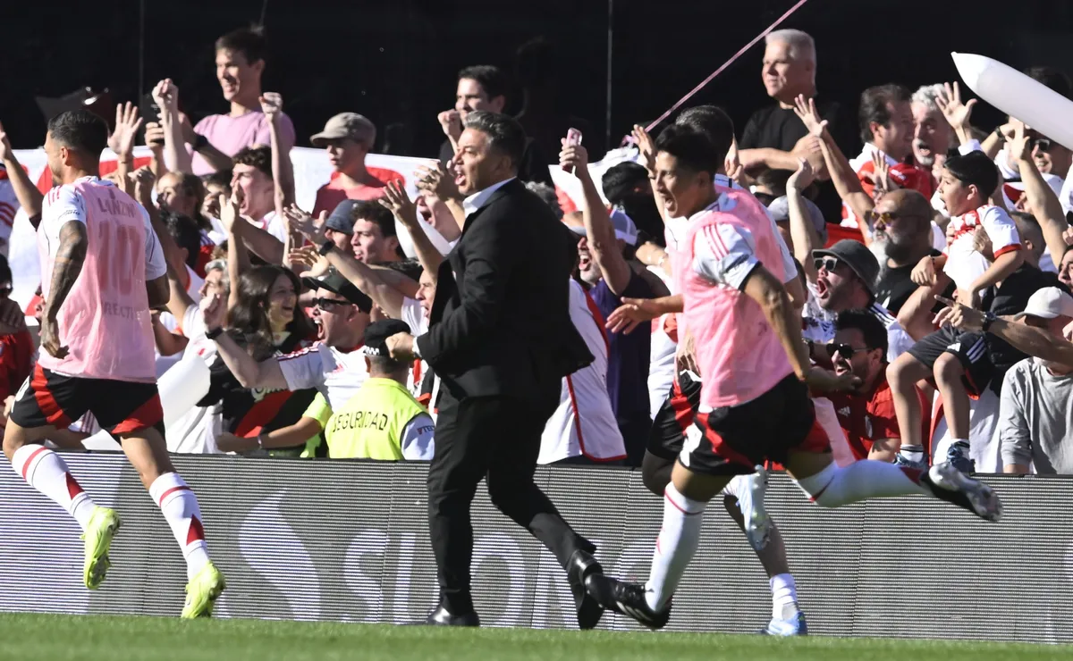 El festejo de Gallardo tras ganar el Superclásico.