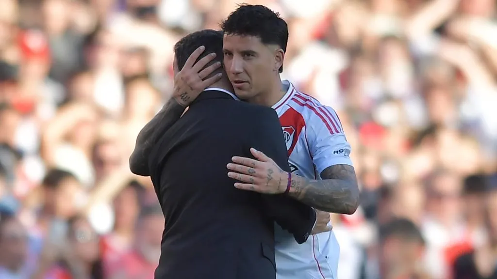Driussi y un abrazo sentido con Gallardo. (Getty)