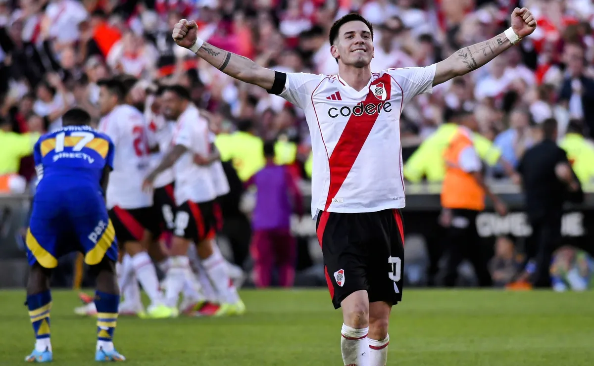 Mastantuono se llevó los flashes del Superclásico.