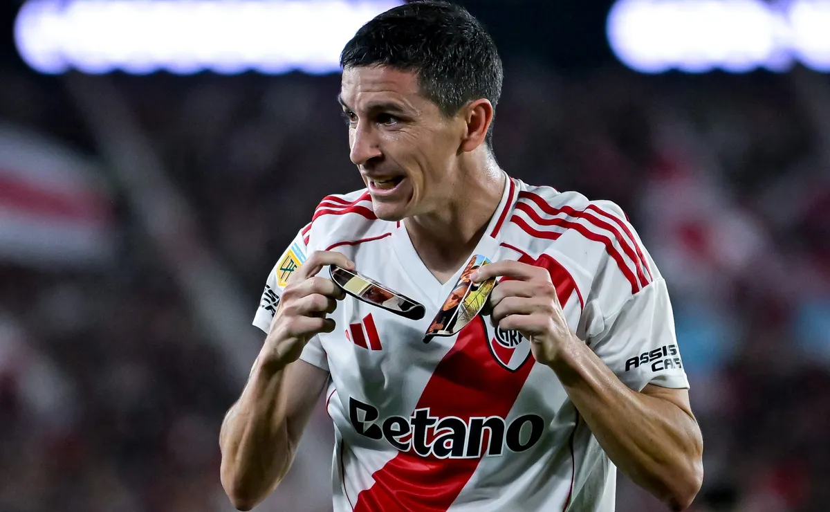 Nacho Fernández habló del rendimiento de River y le mando un mensaje a los hinchas.