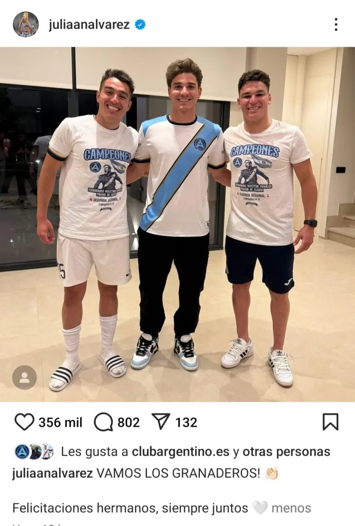 El mensaje de Julián Álvarez para felicitar a sus hermanos, jugadores campeones del Club Argentino de Fútbol en Madrid, España.