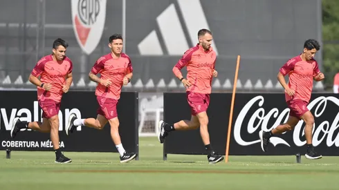 El futbolista que no va al banco.