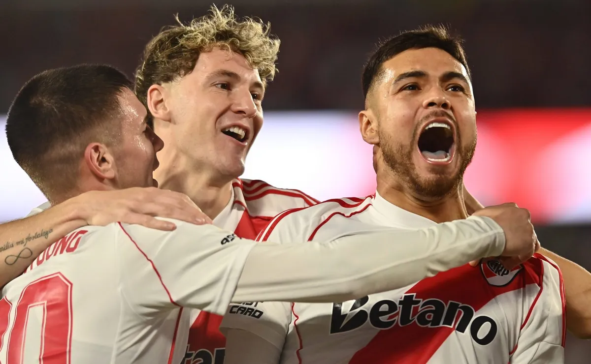 Paulo Díaz y Colidio serán titulares ante Platense.