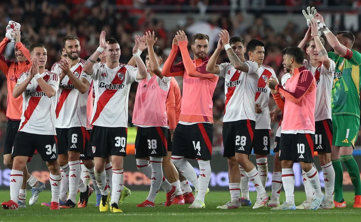 El cambio notorio de River en el arco rival.