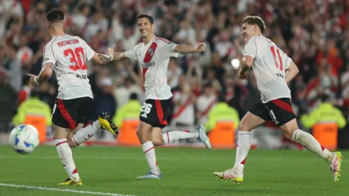 River golea en el Monumental.