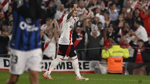 Fabricio Bustos la rompió ante Independiente del Valle.