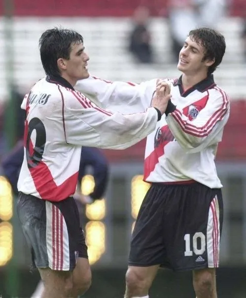 Aimar junto a Ortega en el 2000.