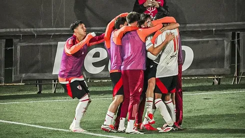 La Reserva de River quedó primera en . (Foto: @derabona.ph).