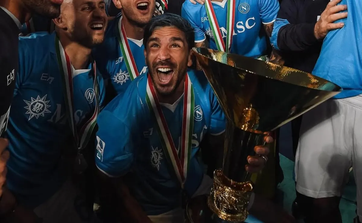 Gio Simeone, campeón de la Serie A.