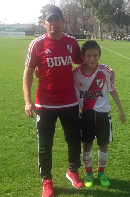 Brizuela con el Diablito en sus inicios en River.