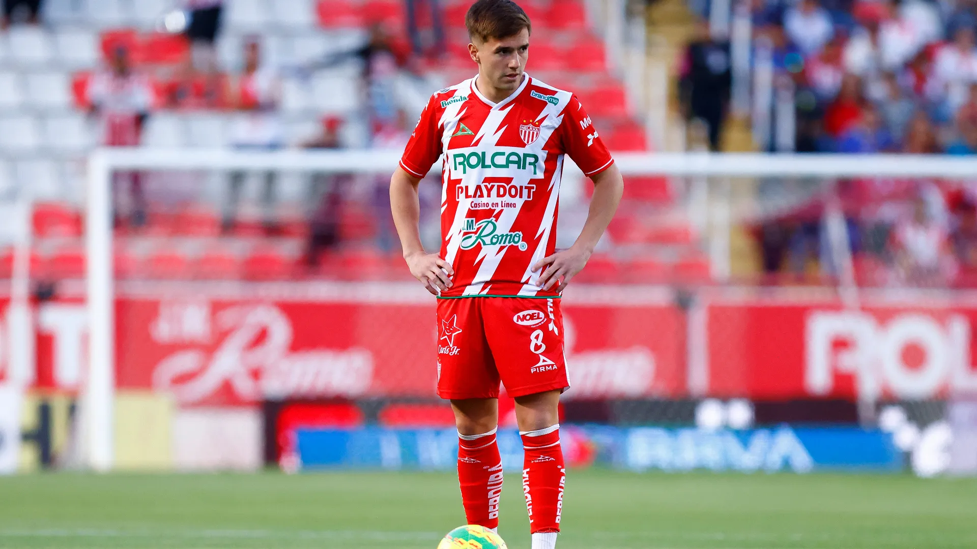 11 goles y 10 asistencias en 58 PJ para Palavecino en Necaxa.
