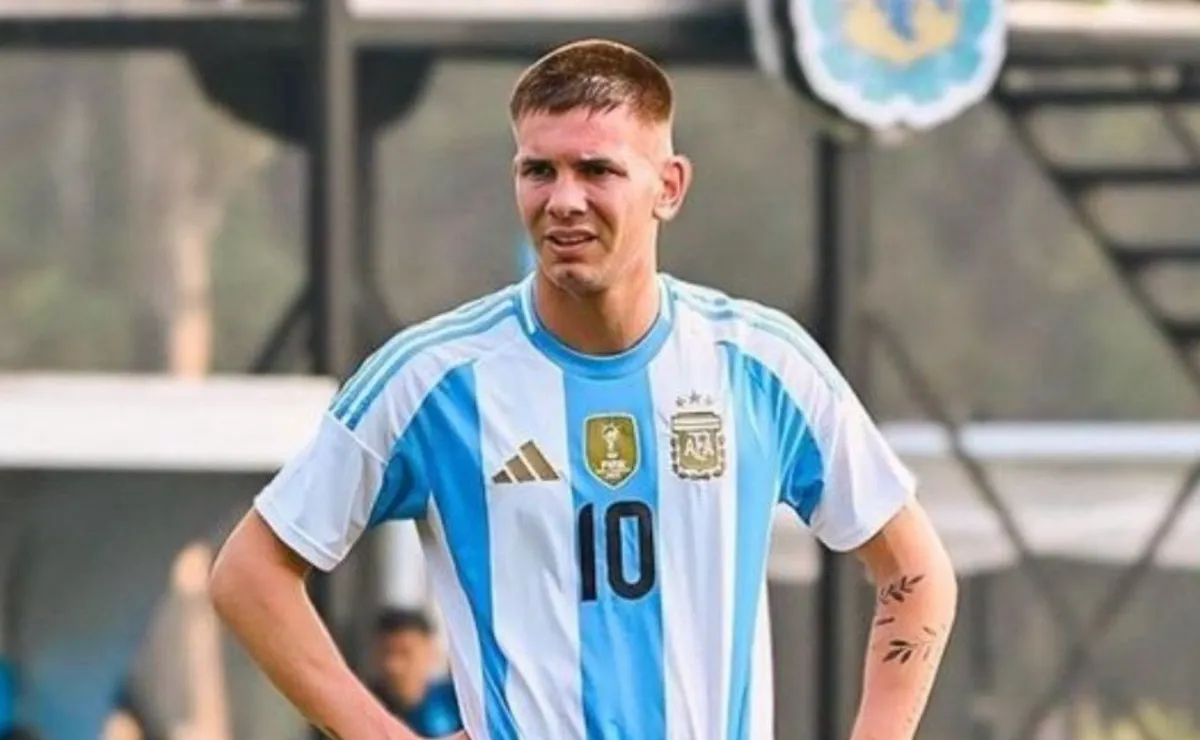 Mastantuono está entrenando con la Selección Argentina.