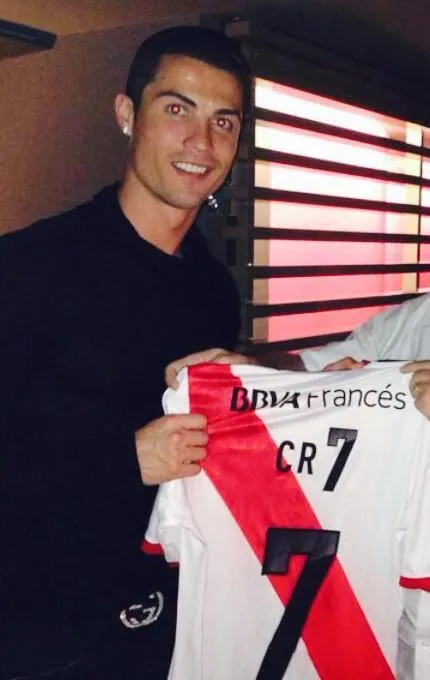 Cristiano Ronaldo, con la camiseta de River.