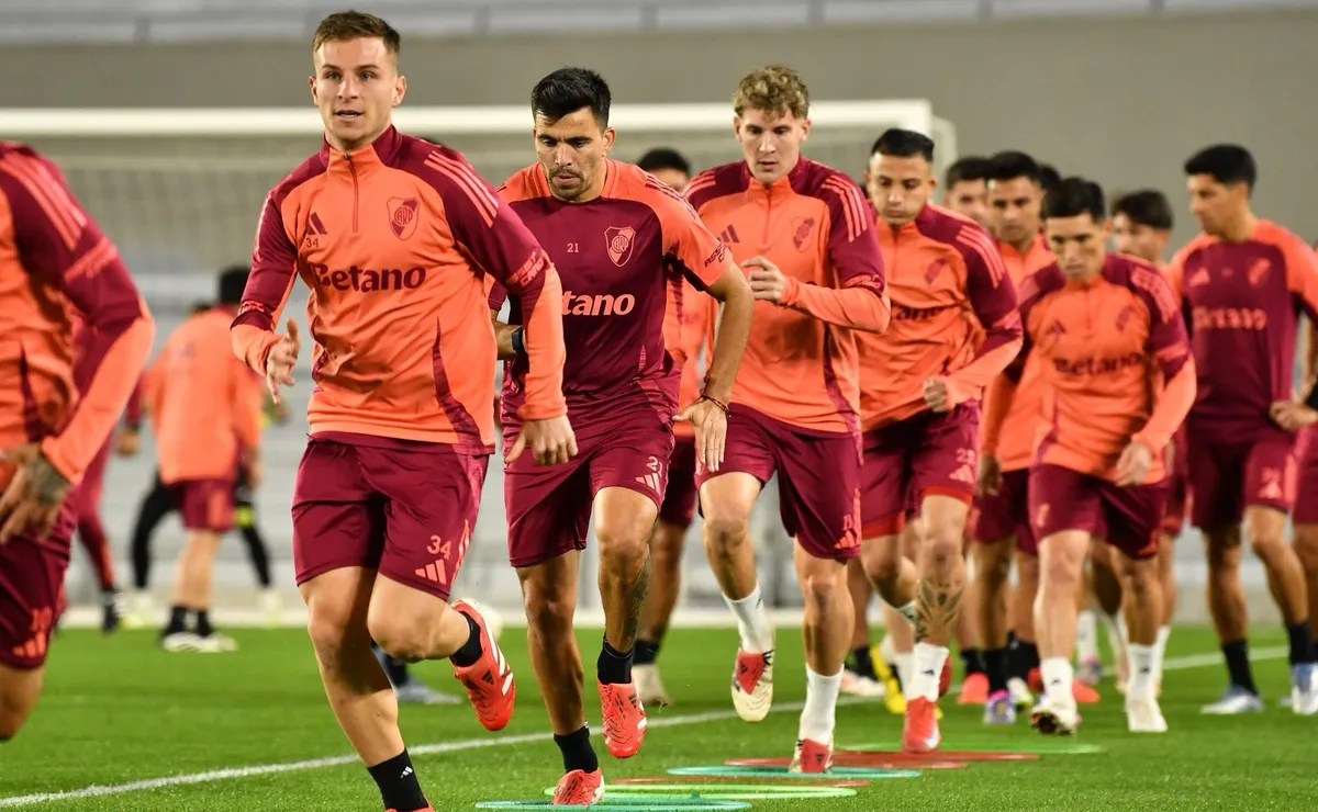 Quiénes se quedan entrenando en River.