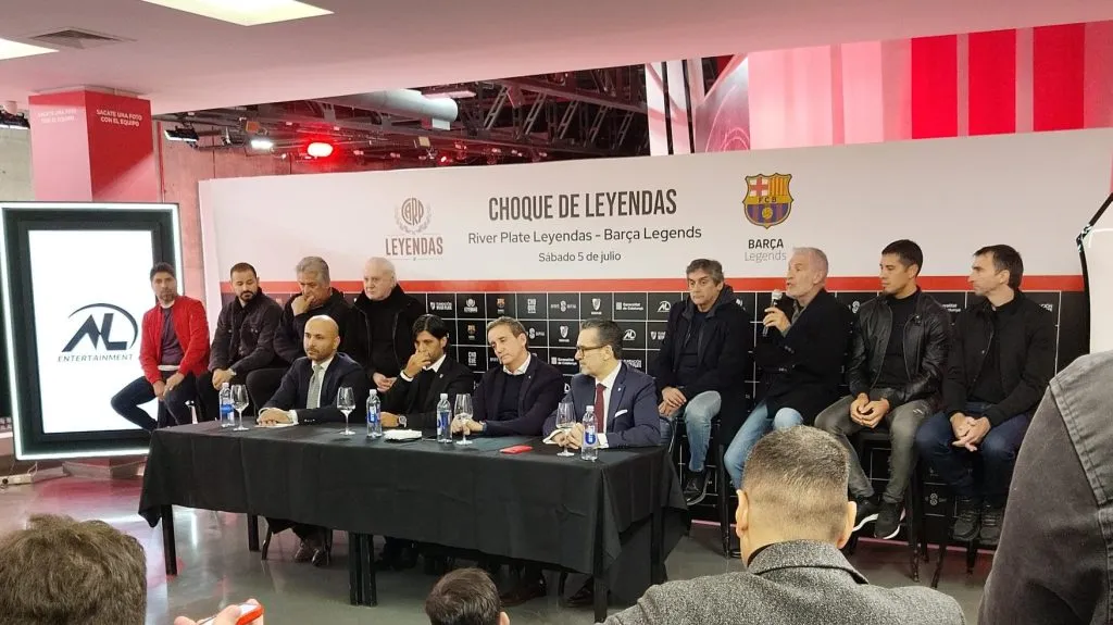 Se viene el Partido de Leyendas entre River y Barcelona.